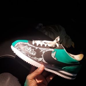 customized nike cortez
